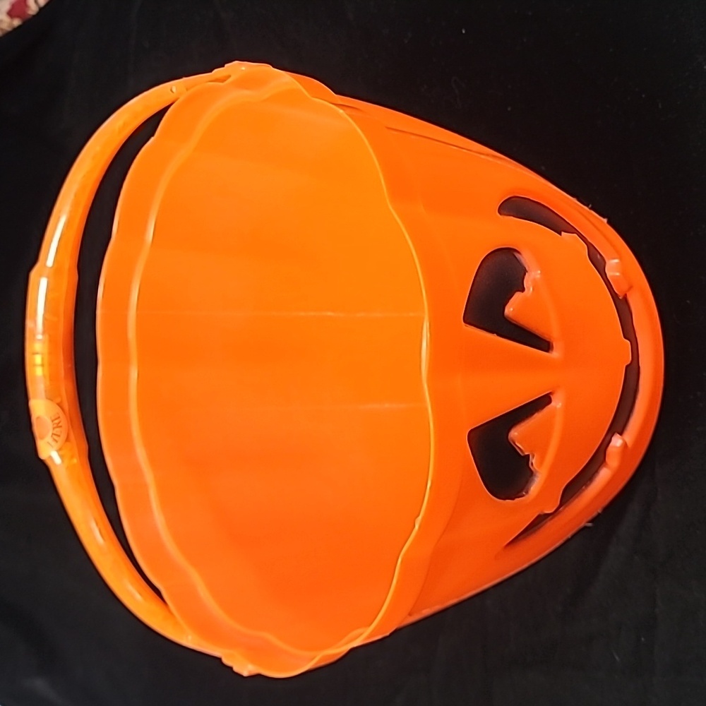 Pumpkin‎ Bucket with Light Up Handle - Gently Preloved